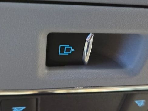 Used 2023 Ford F150 Lariat image 53