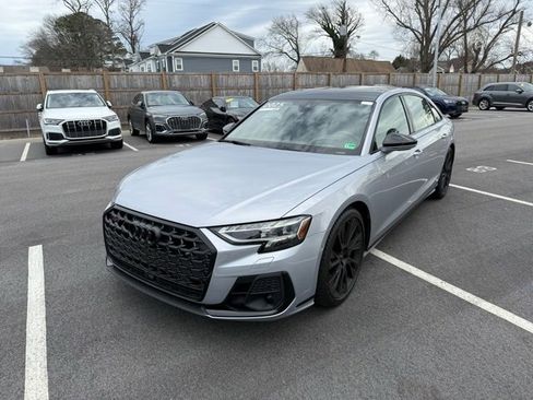 Used 2025 Audi S8 image 3