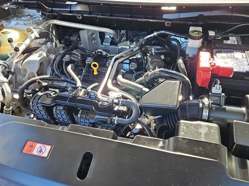 Used 2024 Mitsubishi Outlander SE image 28