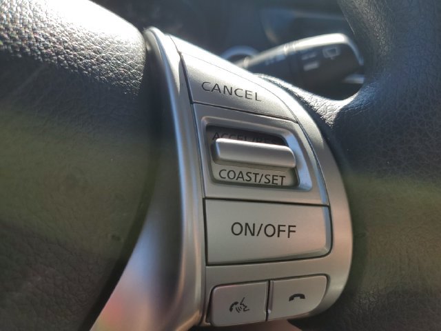 Used 2016 Nissan Rogue SV AWD/4WD image 23