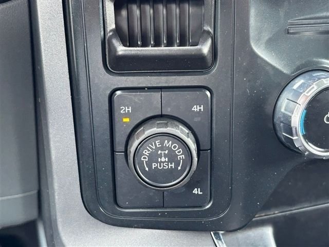 Used 2025 Ford F150 XLT w/ Equipment Group 301A Standard AWD/4WD image 19