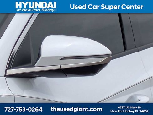 Certified 2024 Hyundai Tucson Limited AWD/4WD image 11