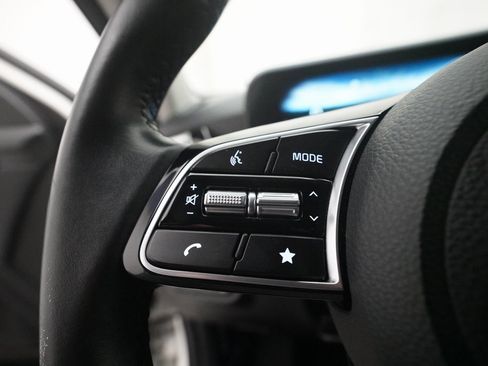 Certified 2024 Kia Seltos X-Line image 17