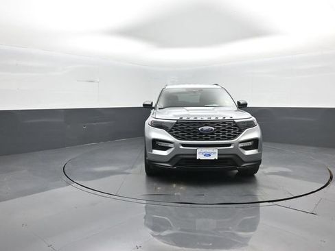 Certified 2023 Ford Explorer ST-Line w/ Class IV Trailer Tow Package RWD image 3