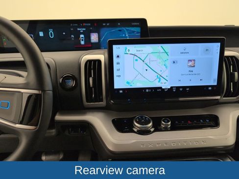 Used 2025 Ford Expedition Active image 22