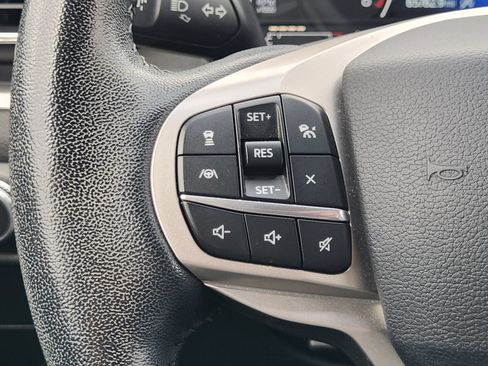 Used 2021 Ford Explorer XLT w/ Equipment Group 202A RWD image 30