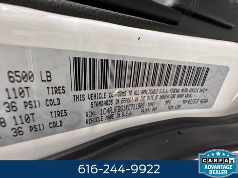 Used 2019 Jeep Grand Cherokee Limited image 27