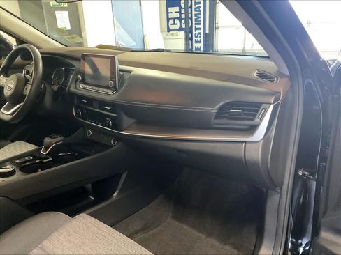 Certified 2023 Nissan Rogue SV AWD/4WD image 13