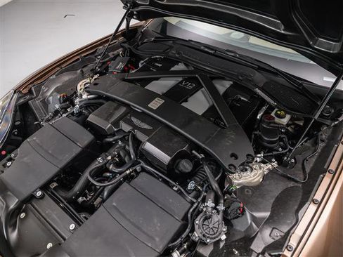 New 2026 Aston Martin Vanquish image 18