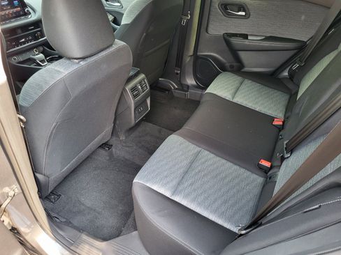 Used 2023 Nissan Rogue SV FWD image 18
