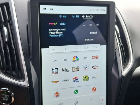 Certified 2024 Ford Edge SE image 17