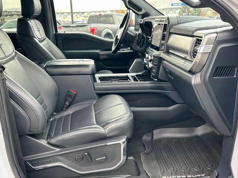 Certified 2025 Ford F350 Platinum w/ FX4 Off-Road Package image 22