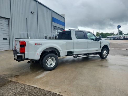 New 2026 Ford F350 Lariat AWD/4WD image 7