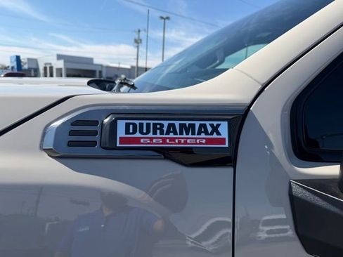 New 2026 GMC Sierra 2500 AT4 image 11