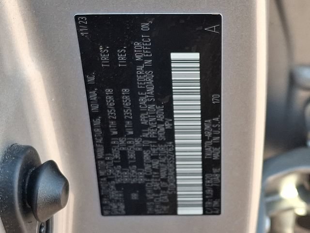 Used 2024 Toyota Highlander XLE FWD image 27