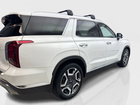 Used 2024 Hyundai Palisade Limited FWD image 13