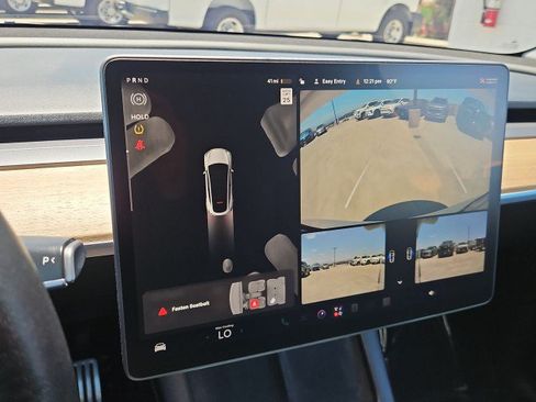 Used 2022 Tesla Model Y Performance AWD/4WD image 15
