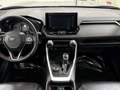 Certified 2021 Toyota RAV4 XLE Premium image 26