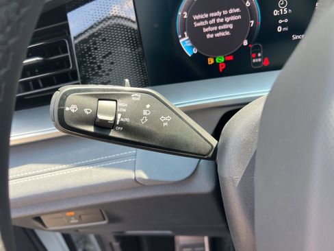 New 2026 Volkswagen Tiguan SE R-Line FWD image 20