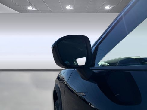 Certified 2026 Nissan Rogue SV image 21