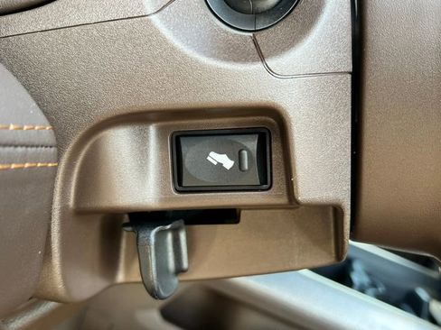 Used 2025 RAM 3500 Longhorn image 33