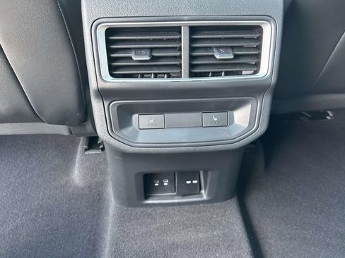 Used 2024 Volkswagen Atlas Cross Sport SEL Premium R-Line AWD/4WD image 13