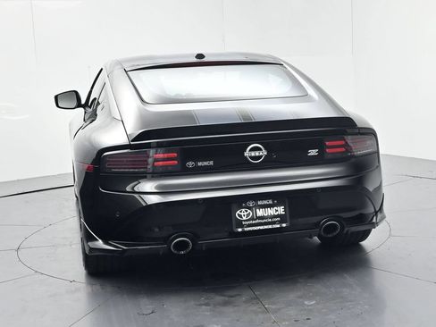 Used 2024 Nissan Z Performance w/ Floor Mat Package RWD image 6