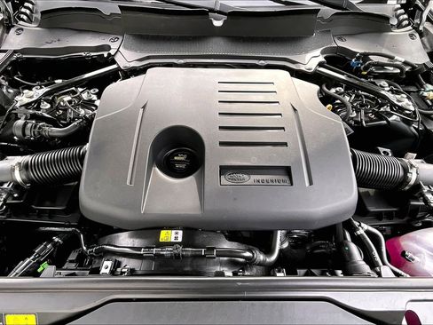 New 2026 Land Rover Discovery Limited Edition image 12