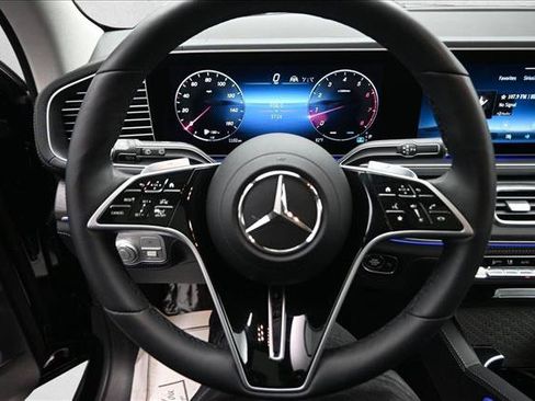 Certified 2026 Mercedes-Benz GLS 450 4MATIC image 19