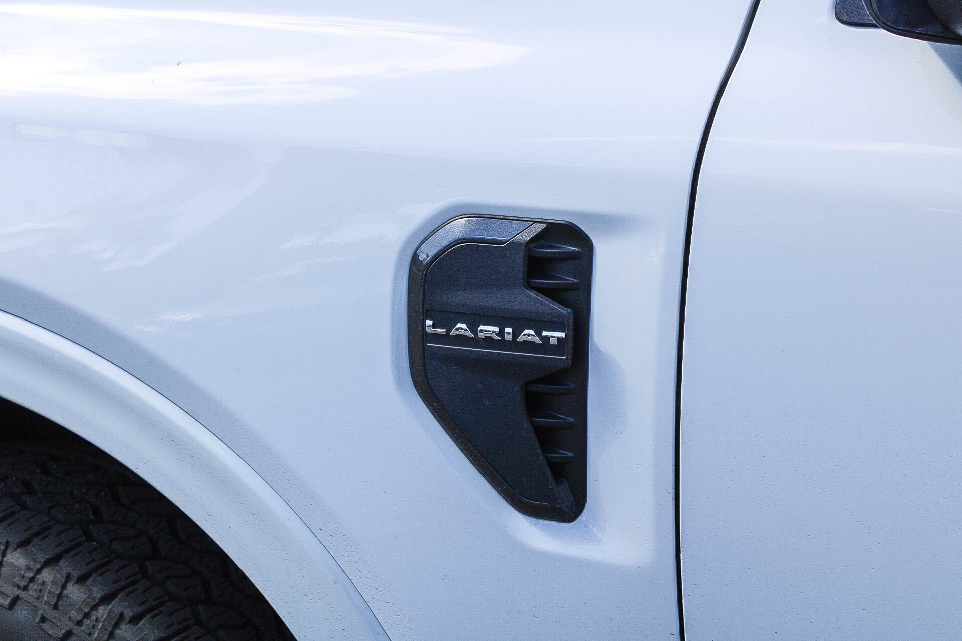 Used 2024 Ford Ranger Lariat RWD image 14