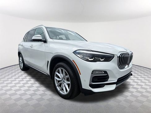 Used 2020 BMW X5 sDrive40i w/ Premium Package image 3
