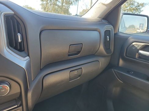 Used 2019 Chevrolet Silverado 1500 Custom Trail Boss w/ Custom Convenience Package image 26