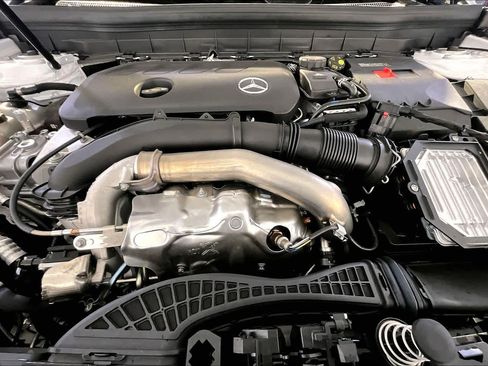 New 2026 Mercedes-Benz GLB 250 4MATIC image 14