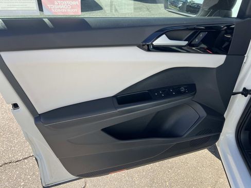 Certified 2025 Volkswagen Taos S image 4