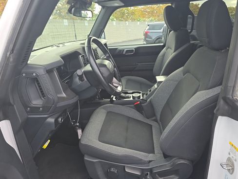 Used 2025 Ford Bronco Big Bend AWD/4WD image 4