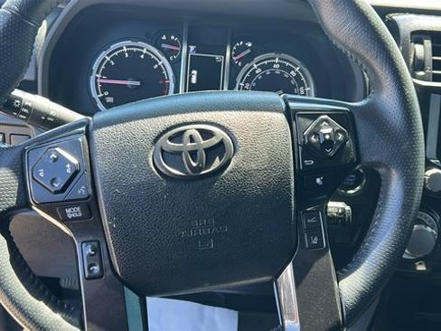 Used 2021 Toyota 4Runner TRD Off-Road Premium w/ Moonroof Package AWD/4WD image 19