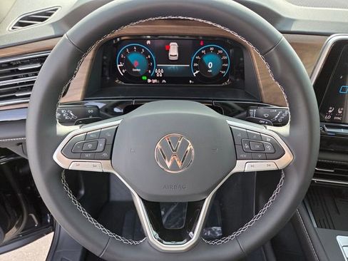 New 2026 Volkswagen Atlas SE FWD image 11