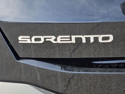 New 2026 Kia Sorento S w/ S Panoramic Sunroof Package image 9