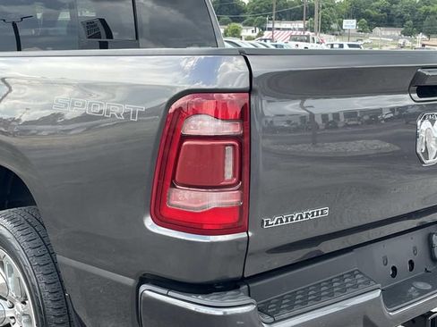 Used 2023 RAM 1500 Laramie AWD/4WD image 12