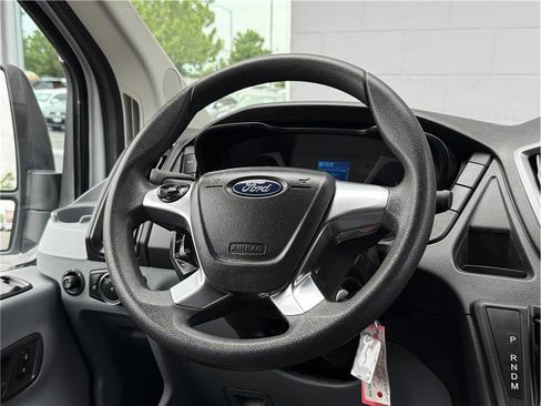 Used 2019 Ford Transit 150 XLT RWD image 9