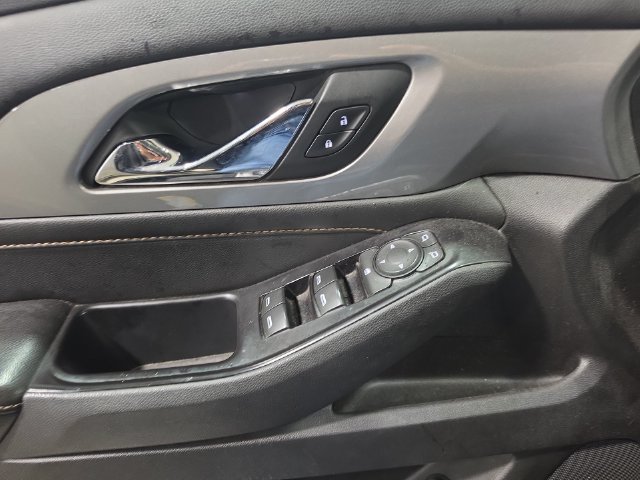 Used 2018 Chevrolet Traverse LT AWD/4WD image 15