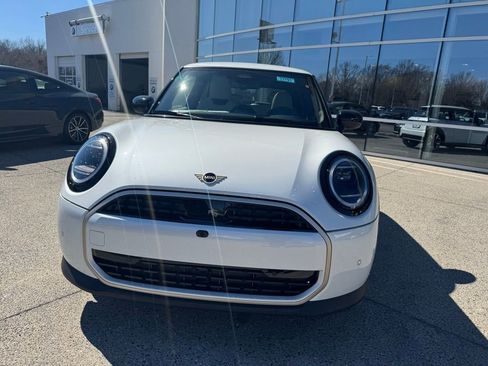 New 2026 MINI Cooper 2-Door Hardtop image 9