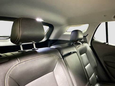 Used 2021 GMC Terrain SLT AWD/4WD image 22