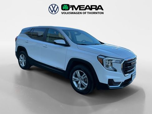 Used 2024 GMC Terrain SLE image 7