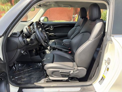 Used 2018 MINI Cooper S FWD image 12