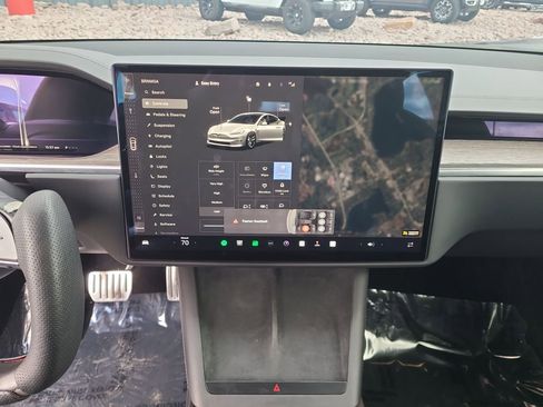 Used 2022 Tesla Model S image 25