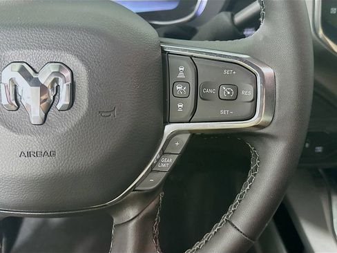 Used 2025 RAM 2500 Laramie AWD/4WD image 27