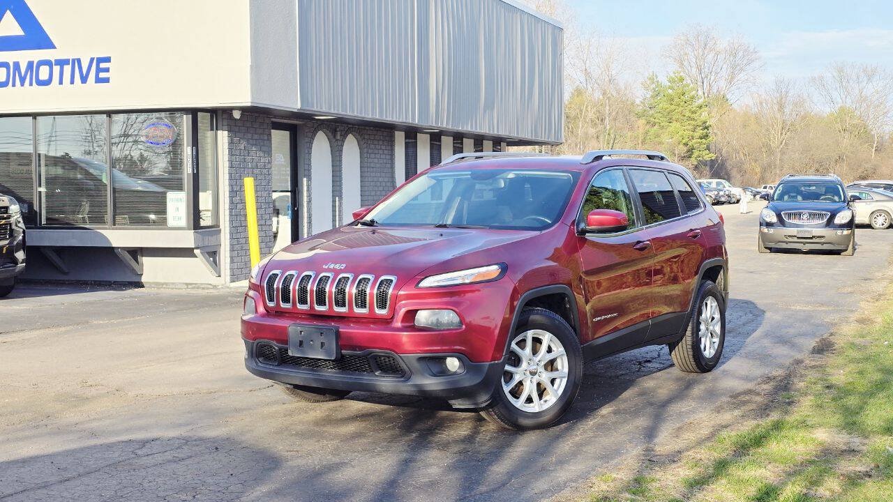 Used 2015 Jeep Cherokee Latitude w/ Cold Weather Group AWD/4WD image 4