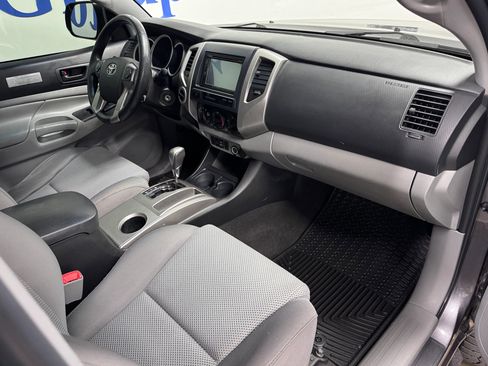 Used 2015 Toyota Tacoma 4x4 Double Cab w/ TRD Off-Road Package image 11