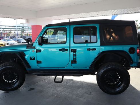 Used 2020 Jeep Wrangler Unlimited Sport image 9